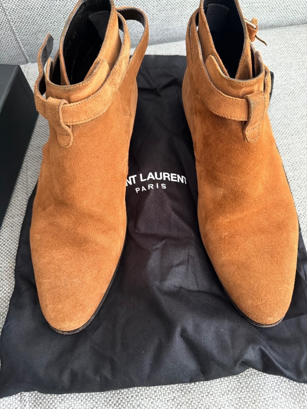 Suede boots